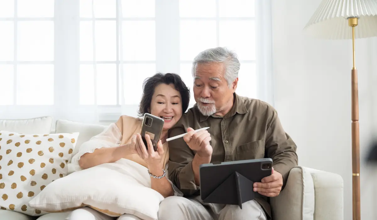 can-seniors-get-free-internet-in-nyc-friends-family